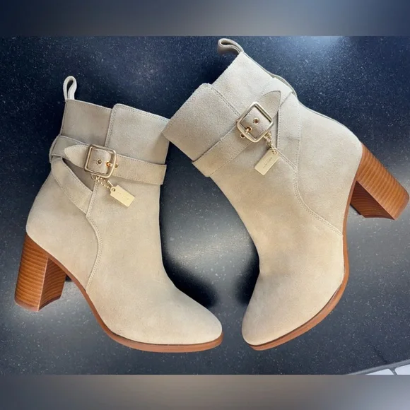 COACH Olivia Suede Bootie Women's Boots Oat Color Size 6.5 Heel Side Zip Gold - Picture 11 of 14